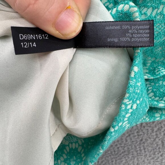 The Limited Mini Fit Flare Dress Green Lace Crochet Overlay Sleeveless Size 6 - Picture 5 of 10